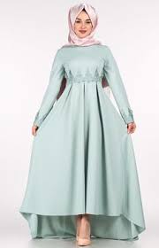 Beli Ve Kollari Gupurlu Tesettur Abiye Modelleri Victorian Elbiseler Moda Stilleri Belle