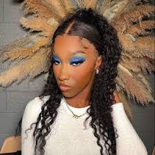 Mia Poe's Instagram, Twitter & Facebook