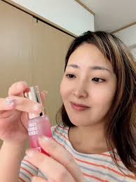 こんばんは🌙 みんなは1日頑張ってくれたお疲れ目元のケアって 何を使ってる？ 私も仕事上PCやスマホと睨めっこなので いつも目がどんよりしがち💦  そんな時に出会えたのが、クリアターンの 『ごめんね素肌 無垢美ちゃんアイセラム』！✨️ チューブ先に3つのボールが付い ...