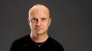 Jonas Gardell promoveras till hedersdoktor vid Åbo Akademi