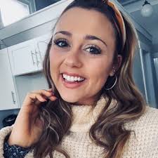 rachel keating (@im_just_keating)