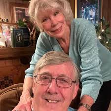 I was proud to host President Zelenskyy at the White House where I  reaffirmed that the United States' support for Ukraine is unshakeable.  Congress must pass supplemental funding for Ukraine. This is