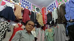 Informasi yang dihimpun di lapangan menyebutkan, kejadian berawal saat salah seorang karyawan bernama aris wandi membakar sampah bekas karung koli yang tidak terpakai di belakang toko baju serba 35 ribu pada pukul 09.30 wib. Jual Baju Serba 35 Ribu Model Baju Terbaru 2019