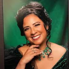 Cait La Dee (@caitladee) • Facebook