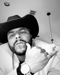 Lonnie D. IV (@itslonno) • Instagram photos and videos