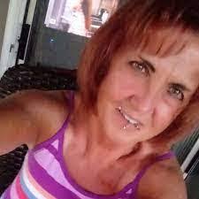 Elisabeth Finn's Instagram, Twitter & Facebook