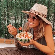 L Atelier De Roxane Officiel On Instagram Avais Tu Deja Teste La Salade De Fruit Dans Une Pasteque A Roxane Et Louane Atelier De Roxane Roxane