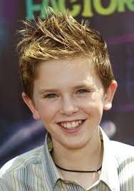 Pin By Kayla Joncich On Fave Actors Actresses Freddie Highmore Hot Actors Highmore