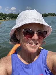 Maureen Chamberlain's Instagram, Twitter & Facebook