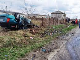 Un accident rutier a avut loc în urmă cu puțin timp în comuna ieșeană tomești. Newspascani Com PaÈcani Targu Frumos IaÈi Accident Rutier Cu Victime Intre CozmeÈti Èi MogoÈeÈti Un BÄrbat A Decedat Elicopterul Smurd A Venit Pentru A Prelua Pe Unul Dintre RÄniÈi Video Pascani