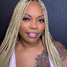 Bianca Polk's Instagram, Twitter & Facebook