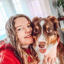 Heather Argenbright's Instagram, Twitter & Facebook