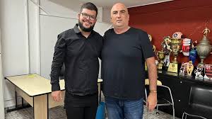 Lucas Bricker está de volta ao marketing do Flamengo