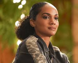 Gorgeous lady 😍 Mekia Cox ✨