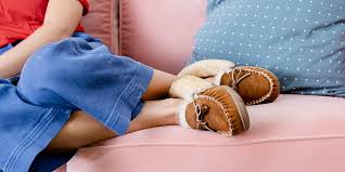 Slippers are the perfect gift for yourself or anyone who appreciates being comfortable. The Best Slippers For Women And Men In 2021 Reviews By Wirecutter