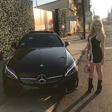 Favoritebeautiful Fb Auto Girl Mercedes Amg Sweet Podarit Btcbitcoin 1kg5f62sjczgdowluyjsy Dream Cars Mercedes Mercedes Girl Mercedes Benz Cars