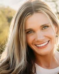 Shanna Huff's Instagram, Twitter & Facebook