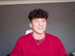 I saw this one on google, the first thing when you search edgy gif lmao thanks anyways! Tony Lopez Is Being Called Out For Sexist And Homophobic Tweets