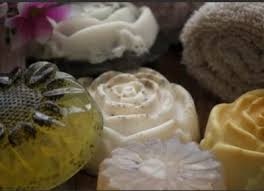 Sep 12, 2020 · it is another great natural soap in india by the brand himalaya. 10 Best Organic Handmade Soaps In India Reviews Prices
