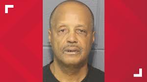 St. John Officer arrested for smuggling phones to inmates