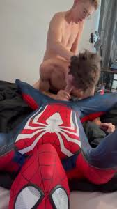Spiderman blowjob - ThisVid.com