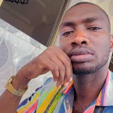 Joyeux anniversaire à Ramba Junior 🧁🧁🧁 #Irismedias