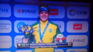 Mira potkonen, da finlândia, fica com o bronze. Podio De Bia Ferreira No Mundial De Boxe Da Russia Youtube