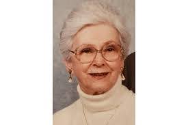 Ashlyn Rios's Instagram, Twitter & Facebook