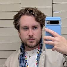 cara watt (@cxrawxtt)