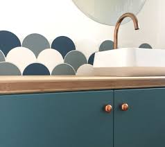 Carreaux Ecailles X Normandy Ceramics Etirage Credence Salle De Bain Idee Salle De Bain Deco Salle De Bain