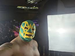 Detienen a luchador hidalguense por muerte de réferi en plena función