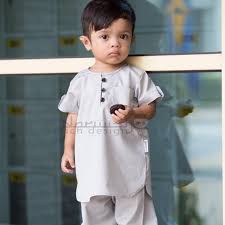 The precise color of the clothing may vary depending on the specific monitor, the settings and the lighting conditions #men #kurta #lelaki. Promosi Kurta Baby Murah 2019 Darwish Rich Design