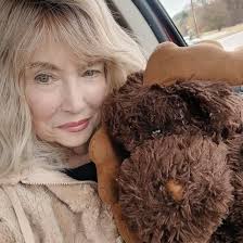 That's one cool grandma 😎