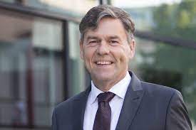 With horst bollmann, ernst fritz fürbringer, jochen sostmann, gert haucke. Peter Bollmann Ist Neuer Prasident Des Drk Kreisverbandes Stormarn