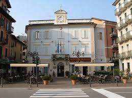Appunti Retrodatati: L'antico municipio. Le origini del cimitero di Stresa