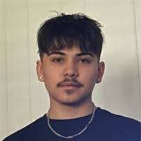 100+ "Favela" profiles