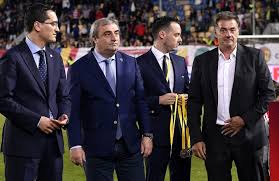 Maybe you would like to learn more about one of these? Comisia CentralÄ A Arbitrilor Citeste Toate Articolele Despre Comisia CentralÄ A Arbitrilor Antena Sport