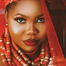 Carrie Marks's Instagram, Twitter & Facebook