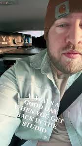 Derek Calvin's Instagram, Twitter & Facebook