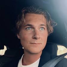 Cole Lawrence (@refactorordie)