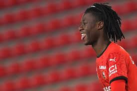 Football manager 2021 player profile of french wonderkid from rennes, eduardo camavinga. Fc Bayern Munchen Heute Weiterhin Interesse An Rennes Juwel Eduardo Camavinga Fanruckkehr Bis Mitte Des Jahres Alle News Und Geruchte Zum Fcb Goal Com