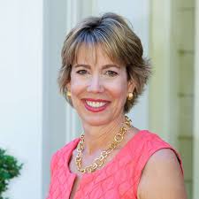 Phyllis Bedford's Instagram, Twitter & Facebook