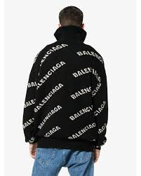 565 artikel zu haben ab 124 €. Balenciaga Wolle Pullover Mit Logo Print In Schwarz Fur Herren Lyst