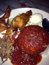 Sambal tumisnya yang sedap, pekat. Resepi Sambal Nasi Lemak Manis