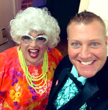 Betsy Carmichael (@betsybingo)