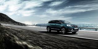 La nouvelle peugeot 5008 brise un nouveau terrain en tant que grand suv à sept places. Nouveau Suv Peugeot 5008 Prix Et Finitions Essayez Le Suv De Peugeot