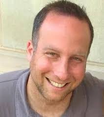 Elmer Esh's Instagram, Twitter & Facebook