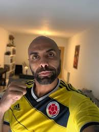 Este es un mensaje de cariño y apoyo a mi gente de Colombia. ¿Cómo lo  estáis viviendo? Fuerza y orgullo familia. ✊🏽