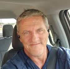 Where is everybody?? I came here to see people! Where are the people?