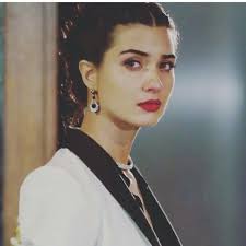 Love Tuba Elif Kara Para Ask Elegance Beauty Love Gergeous Karaparaask Tubabustun Official Karaparaask Afficial Beauty Tuba Buyukustun Cute Beauty
